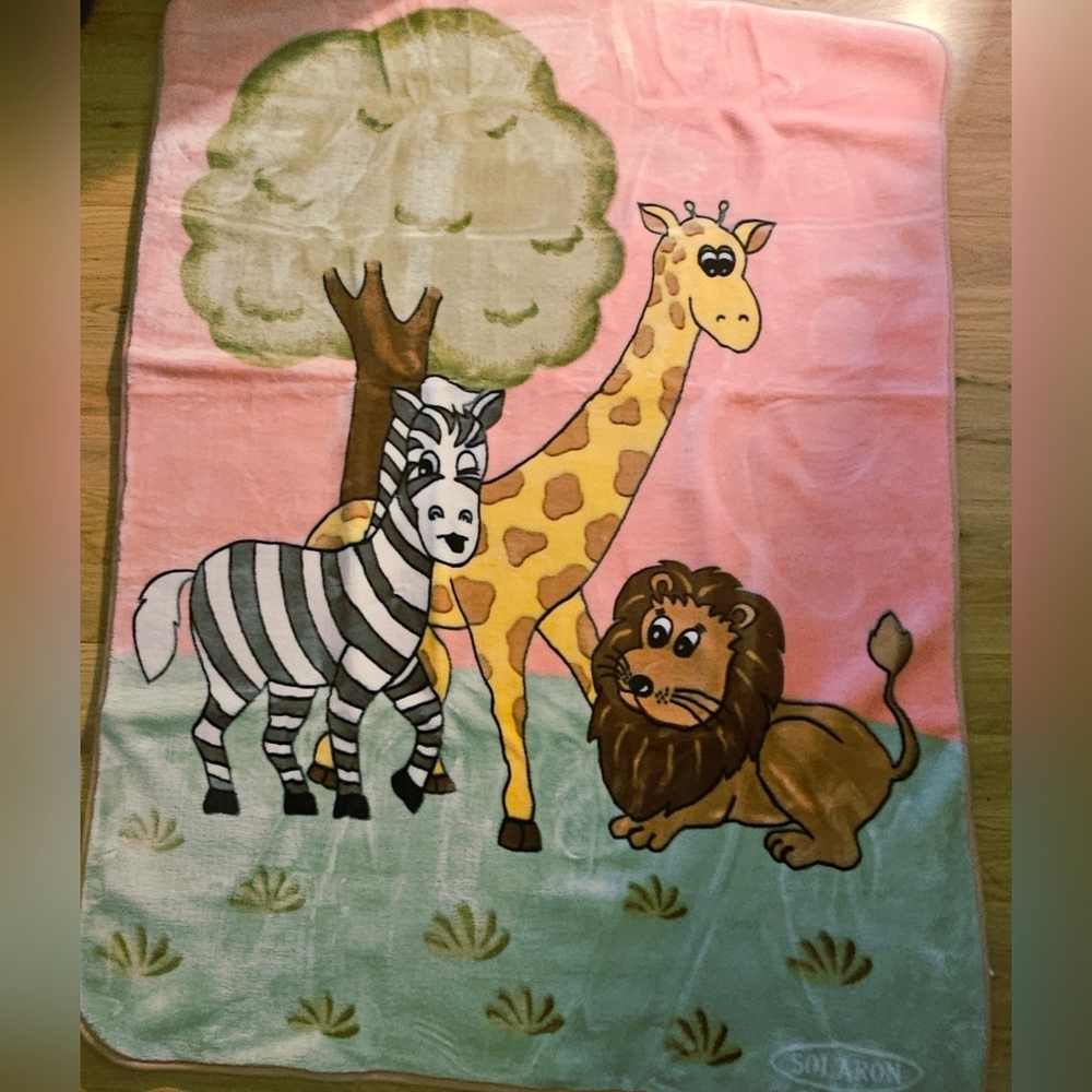 SOLARON BABY BLANKET - Picture 14 of 14